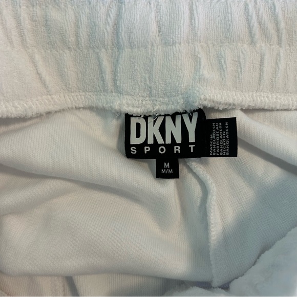 DKNY Sport Women’s Terry Cloth White Shorts NWOT - Size M - Picture 6 of 8